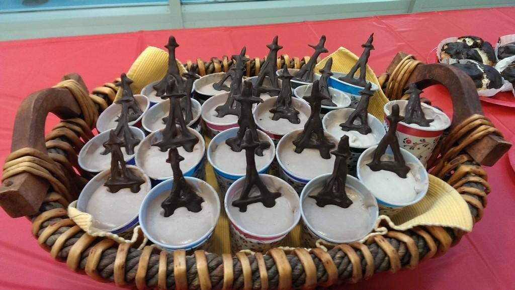 Whipped chocolate mousse topped with chocolate Eiffel towers served by FHS at the dessert table. All photos courtesy of Michelle Jin. 